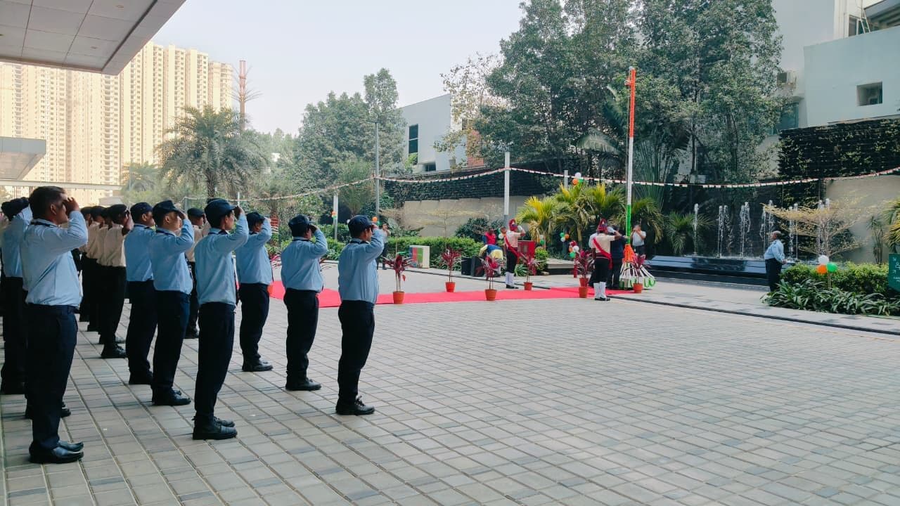 alt image